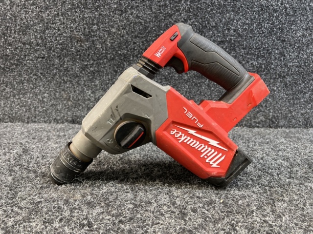 1438233-1 Milwaukee M18 FHX Rotary Hammer