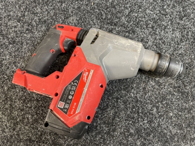 1438233-3 Milwaukee M18 FHX Rotary Hammer