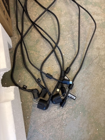 1408549-6 Bildskärmar 2 st Curved 27" med tillbehör - Samsung C27H800FCU