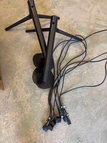 1408550-6 Bildskärmar 2 st Curved 27" med tillbehör - Samsung C27H800FCU