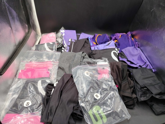 1433602-1 Träningstights, ca 20 st – Six Deuce, stl S