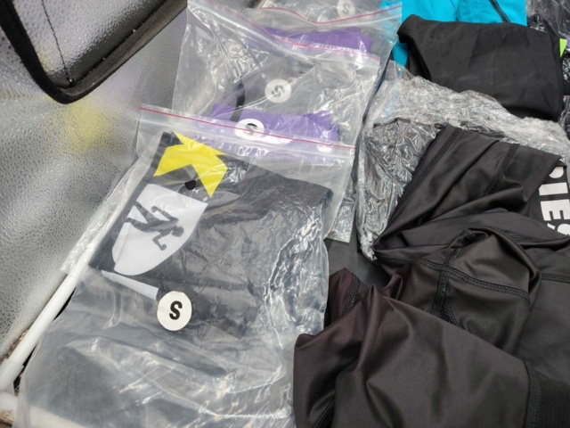 1433604-2 Träningstights, ca 20 st – Six Deuce, stl S