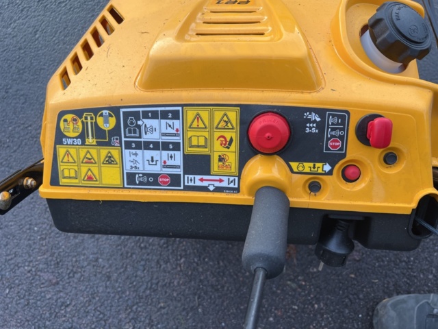 1420238-4 Snöslunga - Cub Cadet