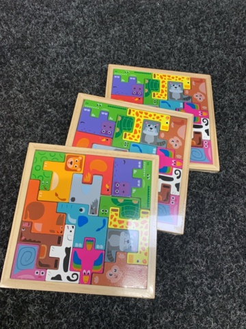 1437617-2 Badleksaker, sandformar m.m.