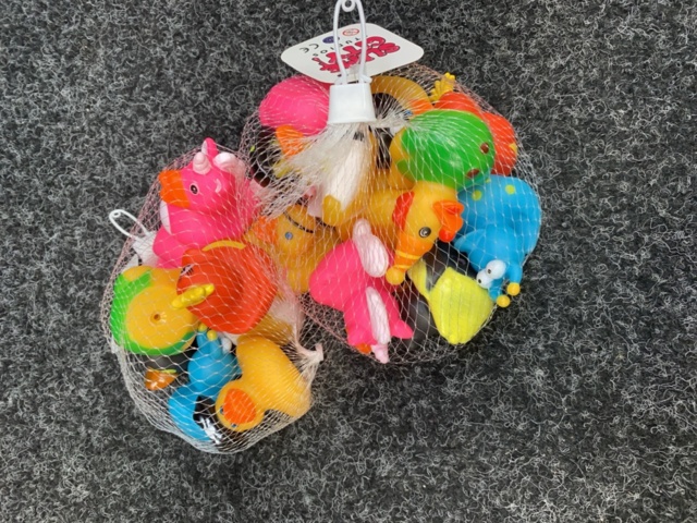 1437617-3 Badleksaker, sandformar m.m.