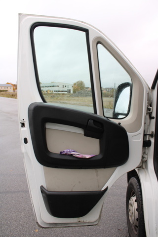 1437814-24 Citroën Jumper 35 2.2 HDi FAP Manuell, 150hk, 2015