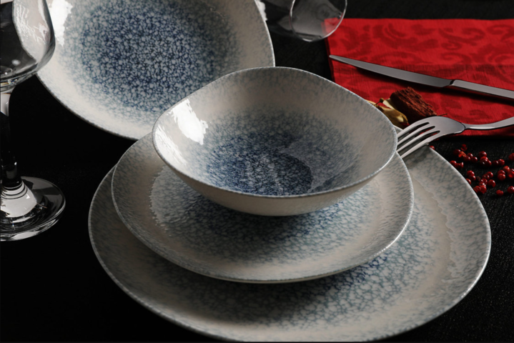 1434746-1 Matservis, 24 delar – Porslin, blåmönstrad, rund design