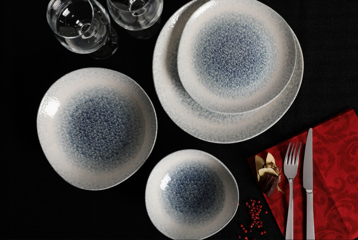 1434746-3 Matservis, 24 delar – Porslin, blåmönstrad, rund design