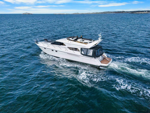 1438545-3 Luxury yacht Princess 60 Fly