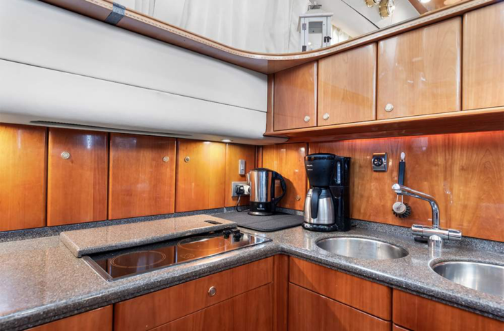 1438545-11 Luxury yacht Princess 60 Fly