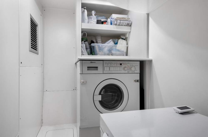 1438545-17 Luxury yacht Princess 60 Fly