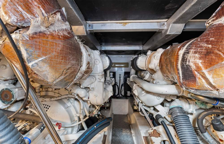 1438545-31 Luxury yacht Princess 60 Fly