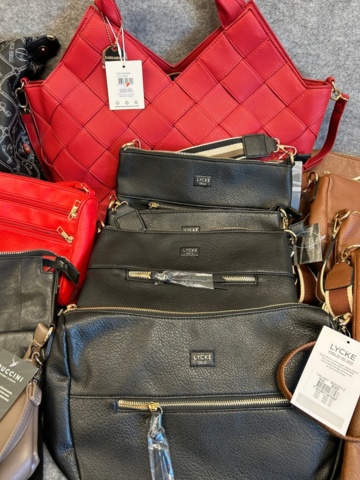 1368199-10 Lot of bags and accessories - Epic, Puccini, The Chesterfield Brand, etc.