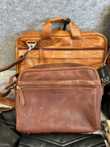 1368199-14 Lot of bags and accessories - Epic, Puccini, The Chesterfield Brand, etc.