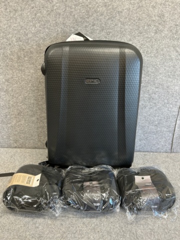 1368199-34 Lot of bags and accessories - Epic, Puccini, The Chesterfield Brand, etc.