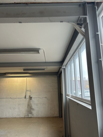 1305231-8 Entresol med trappa, stålbjälklag