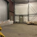 1305233-23 Tälthall om ca: 300m2 monterad mot byggnad – med portar och belysning