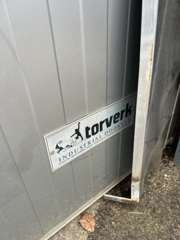 1305234-3 Industriport från Torverk, motorstyrd