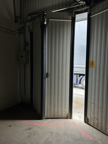 1305234-9 Industriport från Torverk, motorstyrd