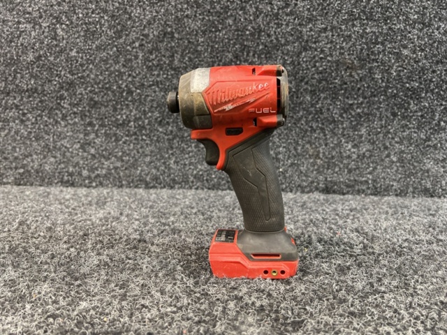 1438415-1 Impact screwdriver Milwaukee M18 FID3