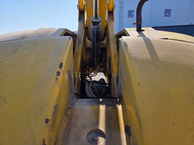 1055154-8 Bomlift med arbetskorg - Haulotte HA26PX -2002 - UPPDATERAD MED BILDER