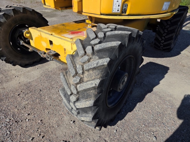 1055154-20 Bomlift med arbetskorg - Haulotte HA26PX -2002 - UPPDATERAD MED BILDER