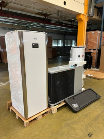 1438635-6 12 kW luft/vatten värmepump från Energy Save med stor 250L varmvattenstank L63