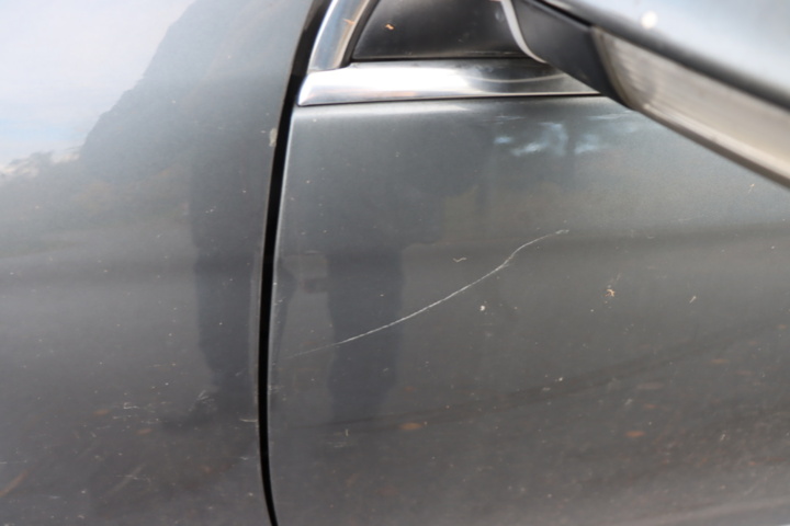 1438714-16 Volkswagen Golf Variant 1.6 MultiFuel 2011