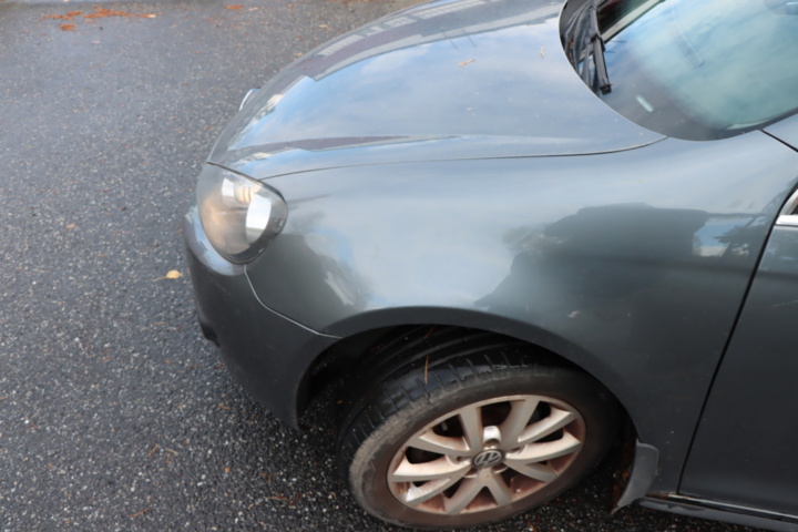 1438714-18 Volkswagen Golf Variant 1.6 MultiFuel 2011