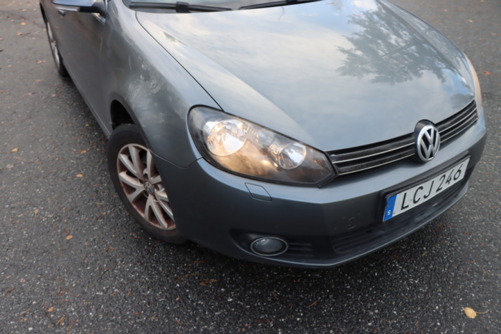 1438714-19 Volkswagen Golf Variant 1.6 MultiFuel 2011