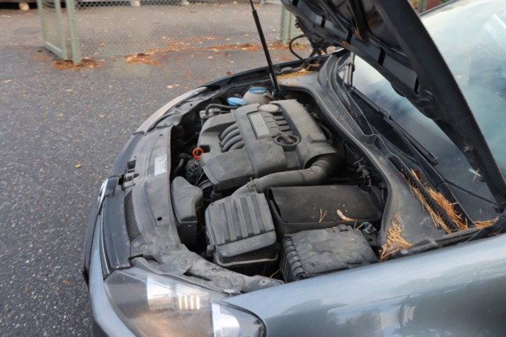 1438714-35 Volkswagen Golf Variant 1.6 MultiFuel 2011