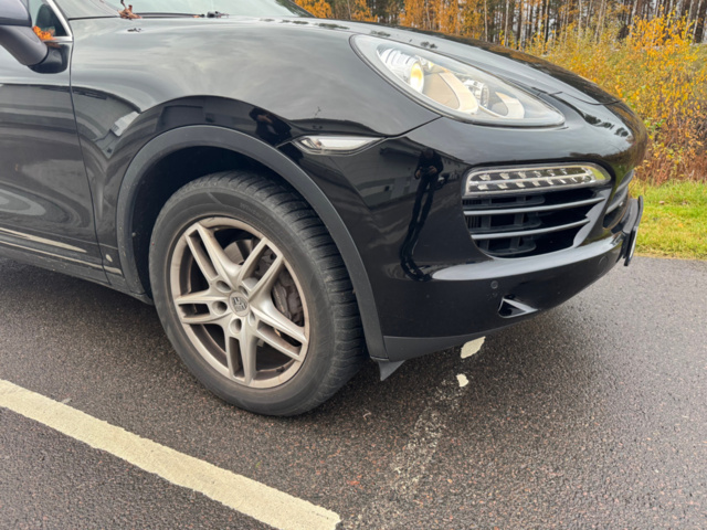 1199699-24 Porsche Cayenne Diesel TipTronic S, 245hk, 2012