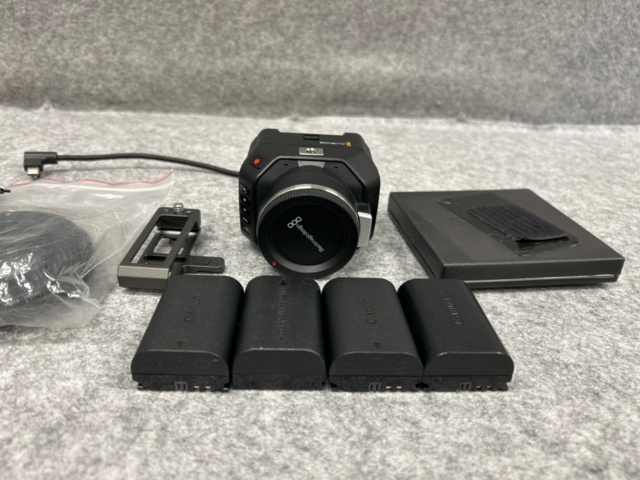 1436131-1 Filmkamera - Blackmagic Micro Cinema Camera