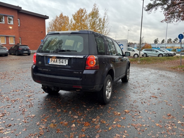 1408555-5 Land Rover Freelander 2 2.2 TD4 AWD Automatic, 150hp, 2014
