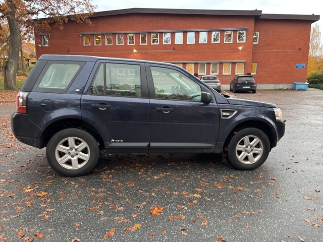 1408555-6 Land Rover Freelander 2 2.2 TD4 AWD Automatic, 150hp, 2014