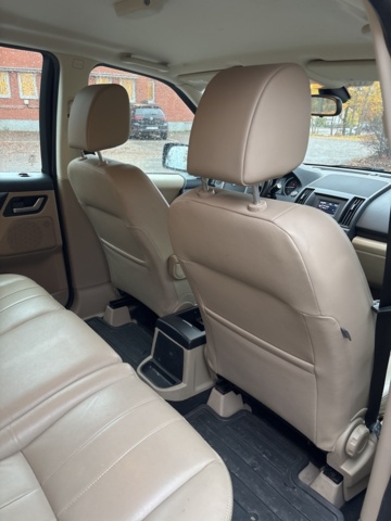 1408555-26 Land Rover Freelander 2 2.2 TD4 AWD Automatic, 150hp, 2014