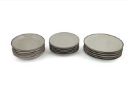 1434758 Matservis, 18 delar – porslin, grön, rund design med rustik kant