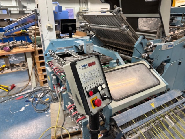 1438791-8 Maskin för bokproduktion MBO K76S-KTLL/4-FP120 falsmaskin
