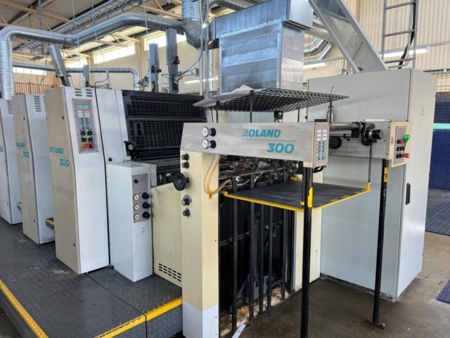 1438792-4 Tryckpress Roland 305 från 1998 med 5 tryckverk