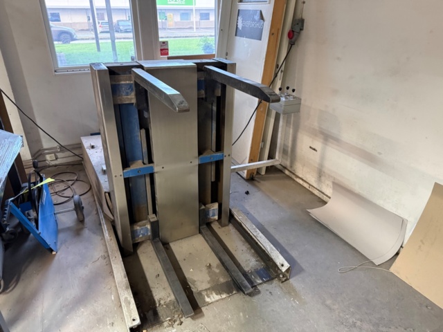 1438794-1 Pallvändare Rotek 900