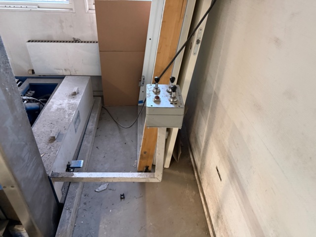 1438794-3 Pallvändare Rotek 900