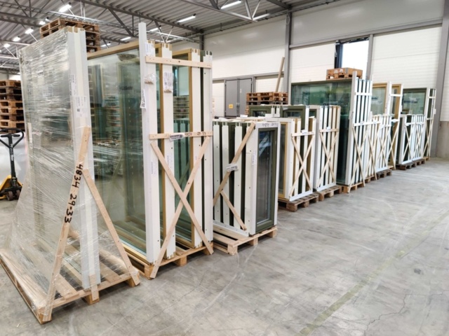 1439057-1 64 Elite Windows (Updated information)