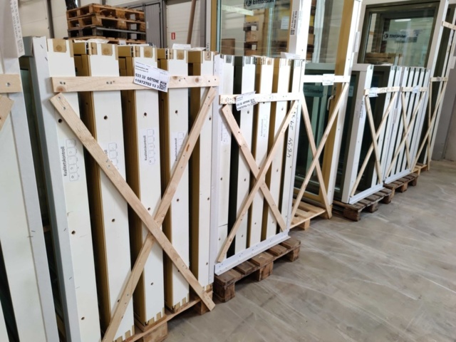 1439057-24 64 Elite Windows (Updated information)