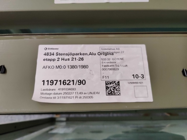 1439058-8 73 Elite Windows (Updated information)