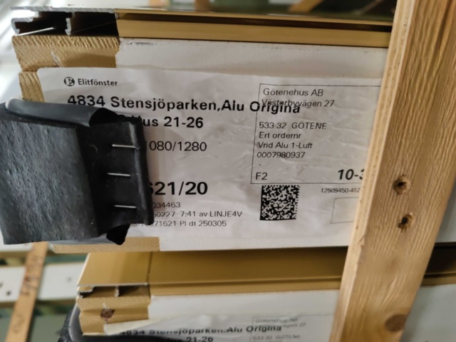 1439058-18 73 Elite Windows (Updated information)