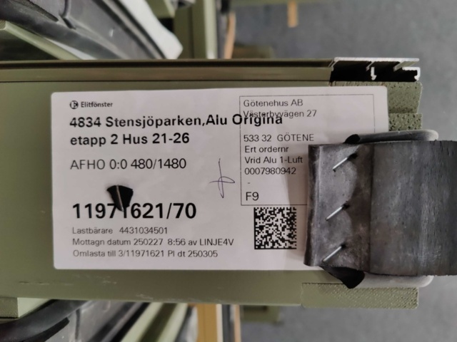 1439058-26 73 Elite Windows (Updated information)