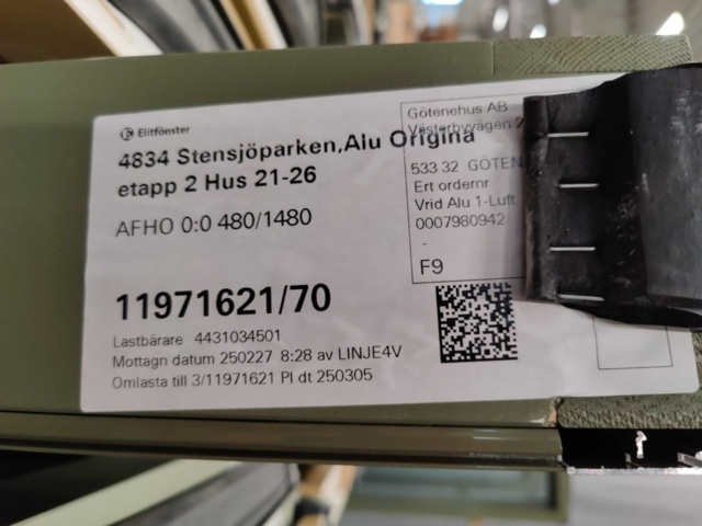 1439058-35 73 Elite Windows (Updated information)