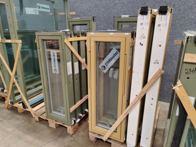 1439058-63 73 Elite Windows (Updated information)