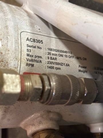1436168-6 Application table with sign roller, including cutting tool and compressor