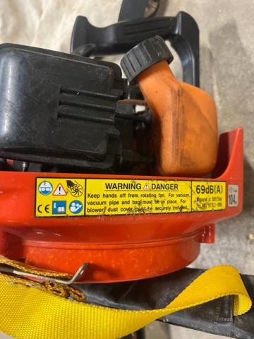 1420242-5 Lövblås - Tanaka